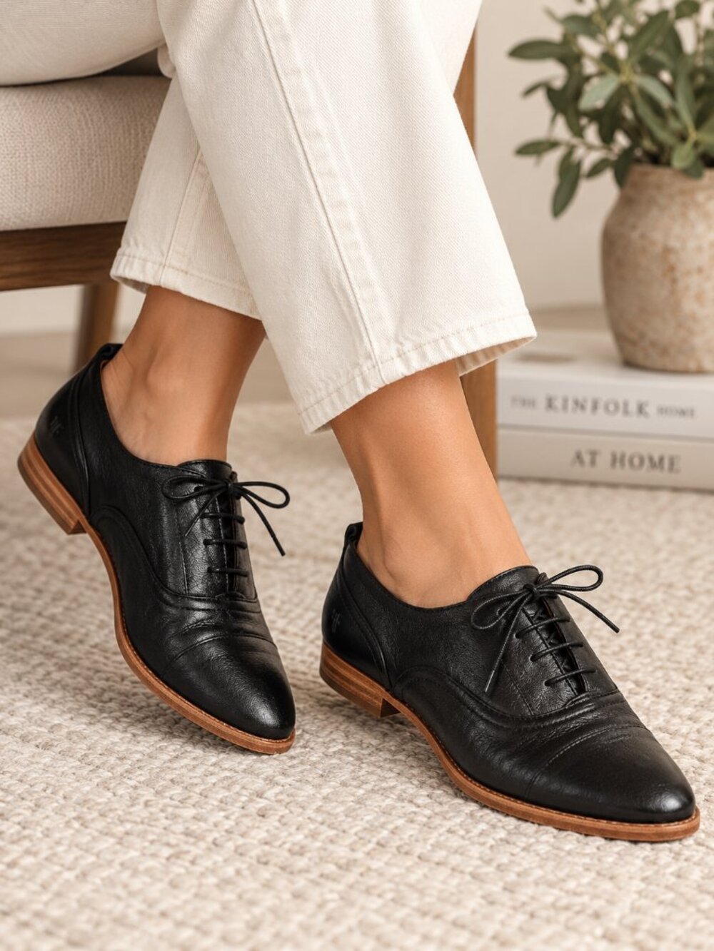 Frye Grace CVO Black Leather Lace Up Oxford Shoes Flats Size 8